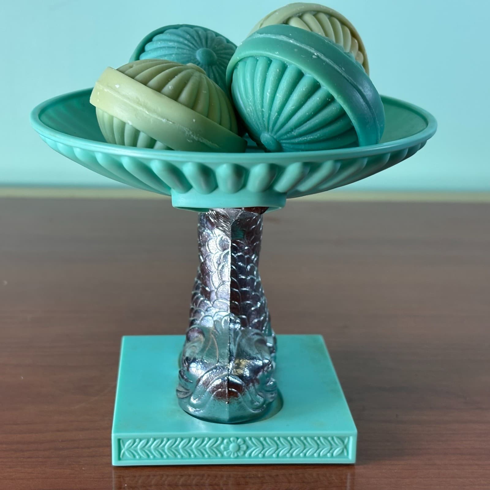 Avon Vintage Soap Dish Turquoise Plastic and Silver Metal Koi Fish Blue MCM VTG - Thumbnail 8