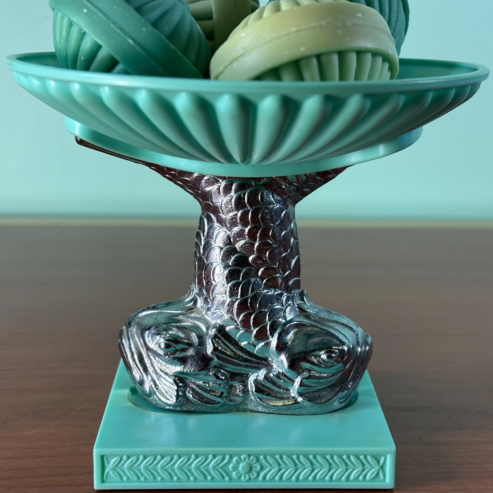 Avon Vintage Soap Dish Turquoise Plastic and Silver Metal Koi Fish Blue MCM VTG - Thumbnail 9