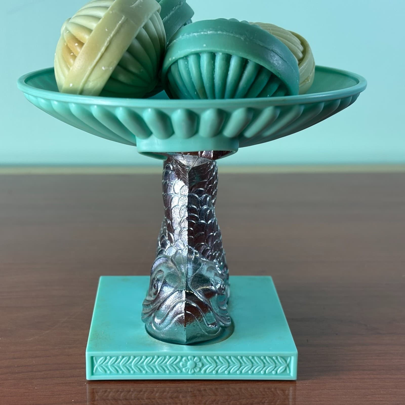 Avon Vintage Soap Dish Turquoise Plastic and Silver Metal Koi Fish Blue MCM VTG - Thumbnail 10