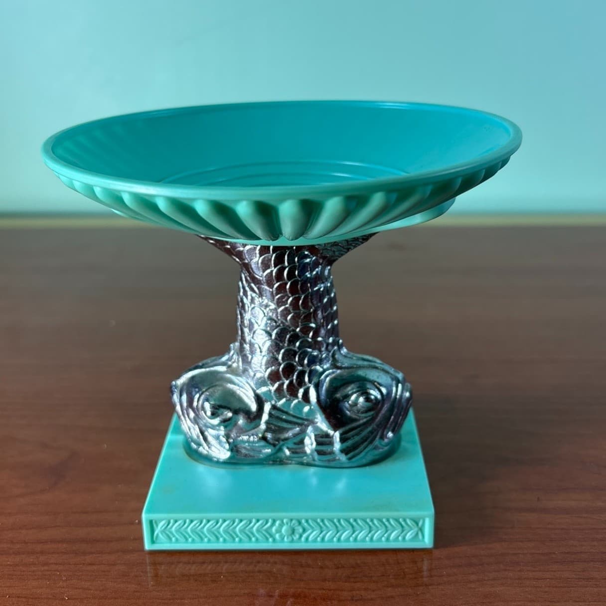 Avon Vintage Soap Dish Turquoise Plastic and Silver Metal Koi Fish Blue MCM VTG - Thumbnail 2