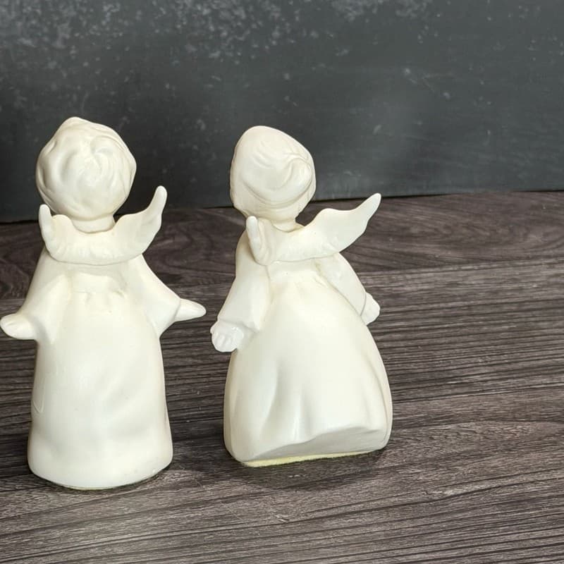 Vintage Lefton White Bisque Kissing Angel Figurines - Set of 2 - Thumbnail 4
