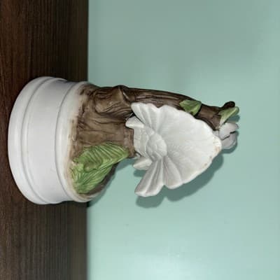 Eda Mann Milano Porcelain Sculpture Bird Music Box "The Way We Were" White Dove - Thumbnail 6