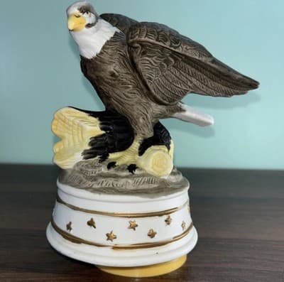 American Eagle Wings Out Porcelain Rotating Music Box “America the Beautiful �