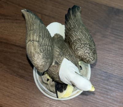 American Eagle Wings Out Porcelain Rotating Music Box “America the Beautiful � - Thumbnail 7
