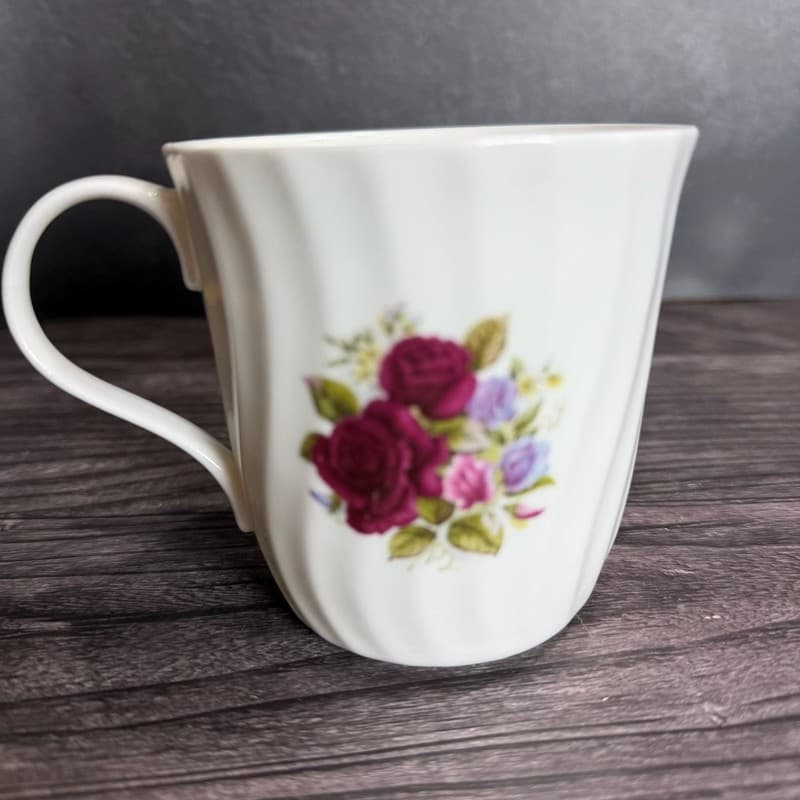 Crown Trent Staffordshire England Fine Bone China Rose Floral Mug - Thumbnail 6