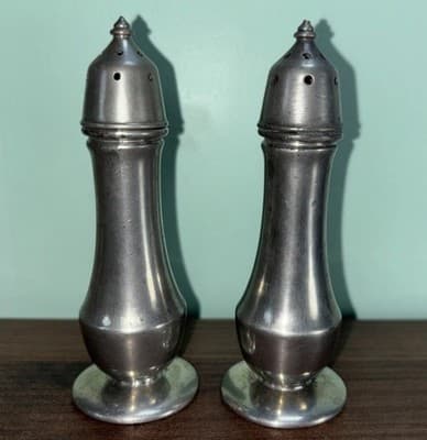 Vintage Pewter Salt and Pepper Shakers Genuine Pewter by Quaker 2094 - Thumbnail 3