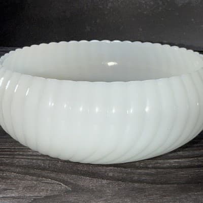 VINTAGE E.O. BRODY White Milk Glass Ribbed Bowl Cleveland, Ohio USA 6.5" Round - Thumbnail 7