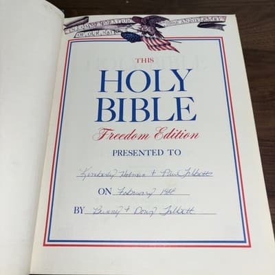 VTG Holy Bible Bicentennial Freedom Edition Illustrated King James Red Letter - Thumbnail 5