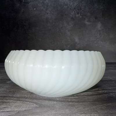 VINTAGE E.O. BRODY White Milk Glass Ribbed Bowl Cleveland, Ohio USA 6.5" Round - Thumbnail 5