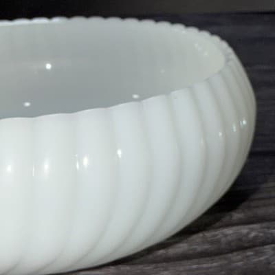 VINTAGE E.O. BRODY White Milk Glass Ribbed Bowl Cleveland, Ohio USA 6.5" Round - Thumbnail 6