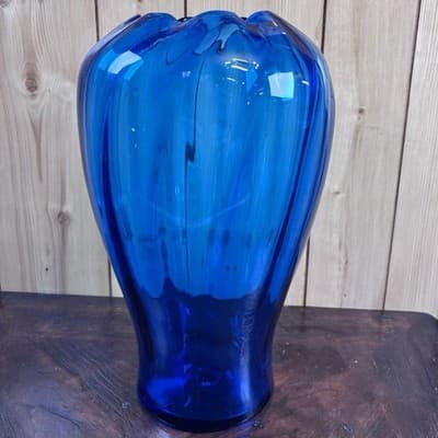 Vintage MCM 13” Hand-Blown Cobalt Blue Large Glass Vase Center Pulled Crimp - Thumbnail 6