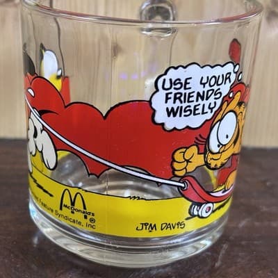 VTG Garfield Odie Coffee Cup Skateboard Use Friends 1978 McDonalds Glass Mug - Thumbnail 2