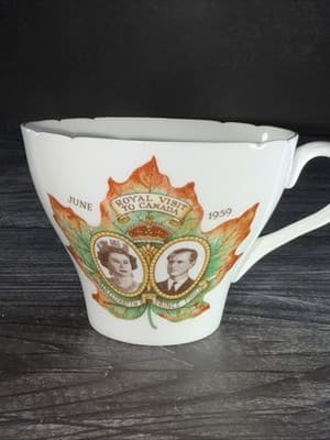 Shelley Cup & Saucer Set Royal Visit QE II & Prince Philip Visit to Canada 1959 - Thumbnail 6