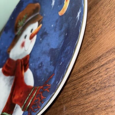 Set Of 2 Rainbow Mountain Snowman Under The Moon 10” Plates Christmas 1997 - Thumbnail 7