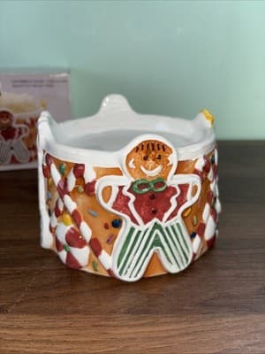 Gingerbread Men Votive Candle Holder Holiday Christmas Decor Ceramic Stand Base - Thumbnail 4