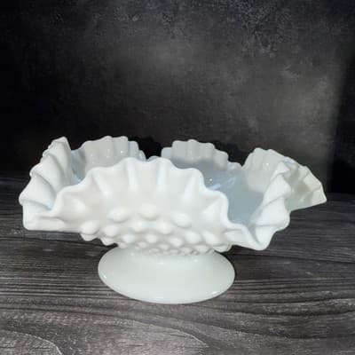 Vintage Fenton Milk Glass Hobnail 10.5” Ruffled Edge Candy Dish USA EXCELLENT - Thumbnail 3