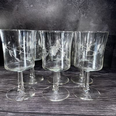 Set of 6 Wine Glasses Cut Flower Leaf Pattern Clear Javit Crystal Stemware 6.75�