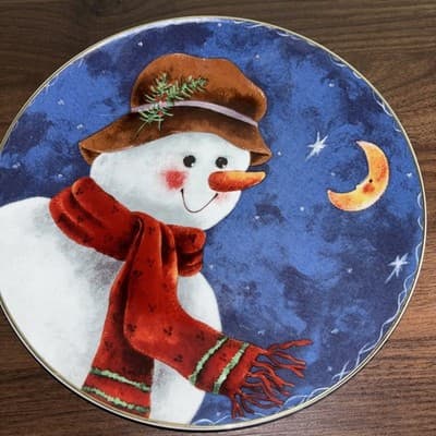 Set Of 2 Rainbow Mountain Snowman Under The Moon 10” Plates Christmas 1997 - Thumbnail 3