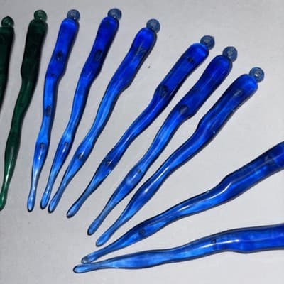 Vintage 4” Hard Plastic Icicle Ornament Lot Of 16 red clear blue green Bubble - Thumbnail 4