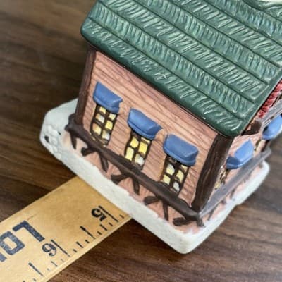 Collectible “Cobblestone Corners” Church House 2001 Miniature Christmas Vill - Thumbnail 13