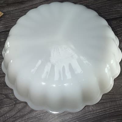 VTG Matching Set Milk Glass Divided Relish Trays Gold Dot Trim Nuts Candy Dish - Thumbnail 9