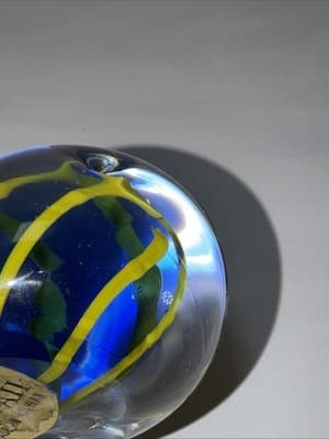 Pele’s Glass Hawaii Blue & Yellow Clear Art Glass Whale Figurine Paperweight - Thumbnail 9
