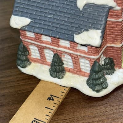 Collectible “Cobblestone Corners” Church House 2001 Miniature Christmas Vill - Thumbnail 12