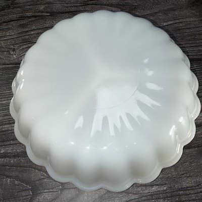 VTG Matching Set Milk Glass Divided Relish Trays Gold Dot Trim Nuts Candy Dish - Thumbnail 16