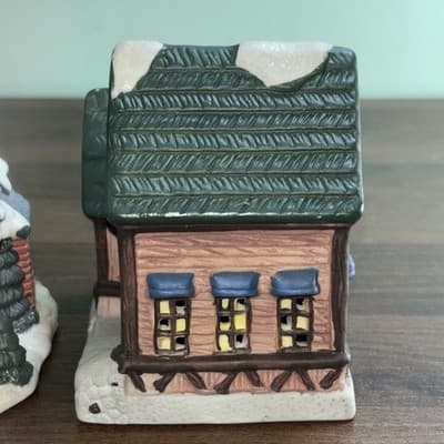 Collectible “Cobblestone Corners” Church House 2001 Miniature Christmas Vill - Thumbnail 5