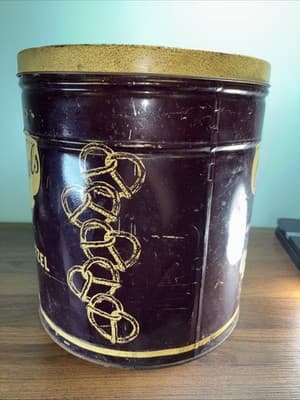 Vintage Charles Chips, Charles Pretzels Extra Large Tin Calhoun KY Mountville PA - Thumbnail 12