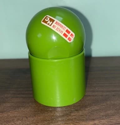 Green MCM Plastic Salt Pepper Round Nesting HC Made In Denmark Flag - Thumbnail 5
