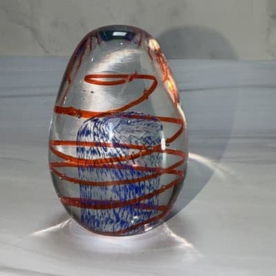 Blue Egg Shaped Paperweight Swirl And Net Design Inside Glass Figure - Thumbnail 10