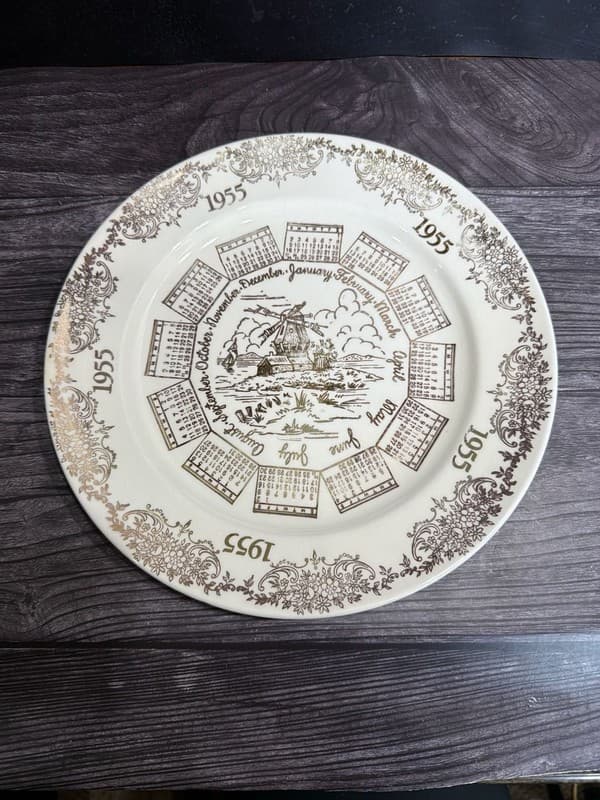 Vintage Knowles 1955 Calendar Plate Windmill Center Gold Filigree 10.25”