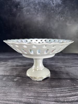 Vintage Porcelain Dish Bowl Hand Painted Reticulated Pedestal Bon Bon Christmas - Thumbnail 2
