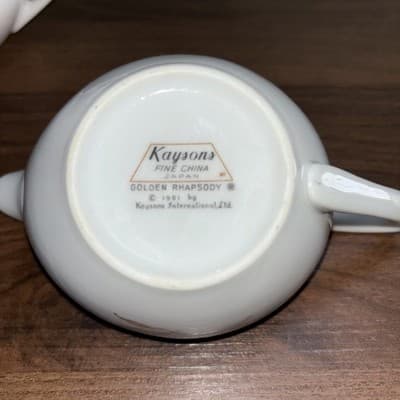 Kaysons Fine China of Japan Golden Rhapsody Pattern Cream and Sugar Set - Thumbnail 14