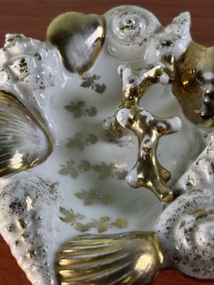 Midcentury Ocean Decor Gold White Ceramic Shell Dish Germany Trinket Ring Holder - Thumbnail 5