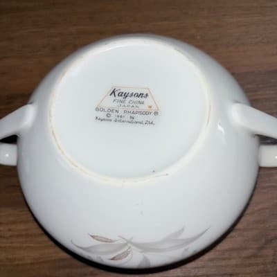 Kaysons Fine China of Japan Golden Rhapsody Pattern Cream and Sugar Set - Thumbnail 15