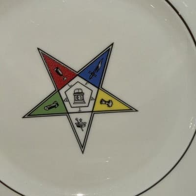 Order of the Eastern Star. 10" Plate - Homer Laughlin 23K Gold Set Of 2 - Thumbnail 4