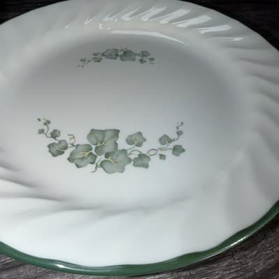 Corelle CALLAWAY IVY White Swirl Green Ivy 7" SALAD PLATE Lot of 3 - Thumbnail 6