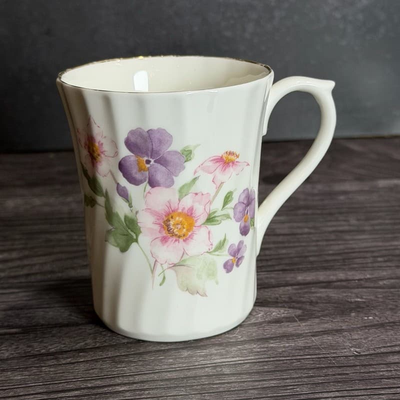 Vintage Royal Stuart Fine Bone China Swirl Ribbed Floral Mug with Purple Pansies