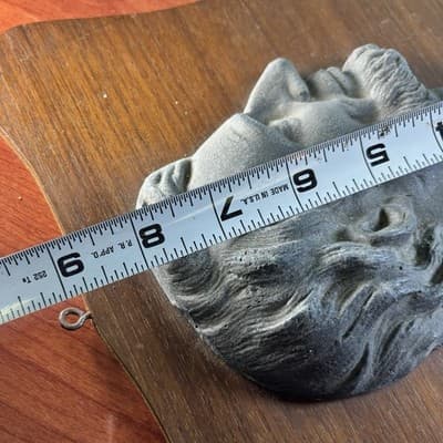 President Abe Abraham Lincoln heavy cast iron Custom Wood Wall Plaque 3D Detail - Thumbnail 11