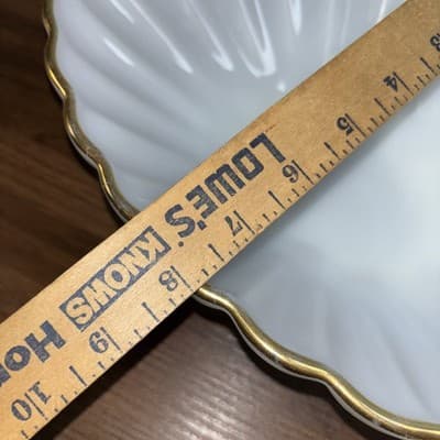 Anchor Hocking Large white milk glass scalloped oval serving bowl gold trim VTG - Thumbnail 11