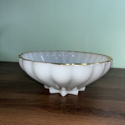 Anchor Hocking Large white milk glass scalloped oval serving bowl gold trim VTG - Thumbnail 5