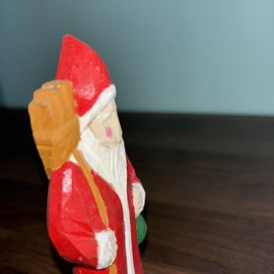 Folk Art Carved Wooden Sant Claus Figurine Hand Painted Vintage 6.5" Red Green - Thumbnail 5