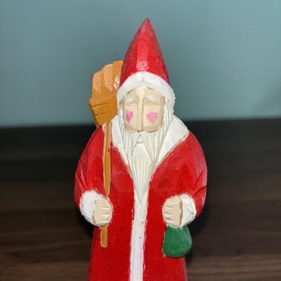 Folk Art Carved Wooden Sant Claus Figurine Hand Painted Vintage 6.5" Red Green - Thumbnail 6