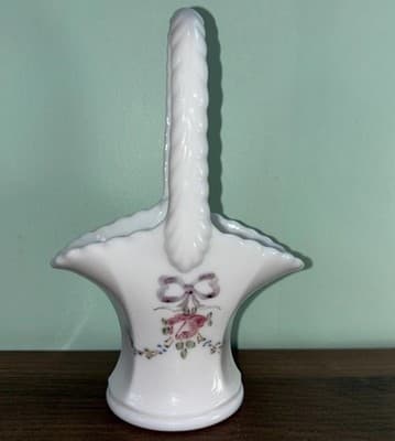 Vintage Westmoreland Milk Glass Basket Hand Painted Ribbon Flowers Small 7” Pi