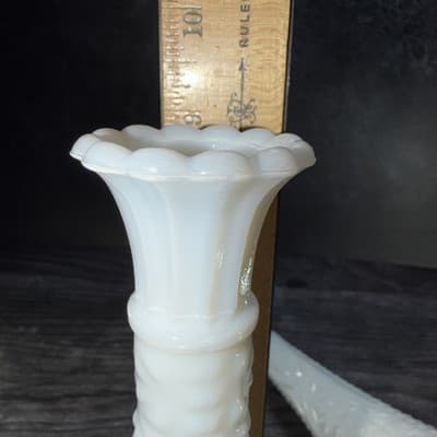 Set of 2 Vintage Anchor Hocking Milk Glass 9" Stars and Bars Flower Bud Vases - Thumbnail 9