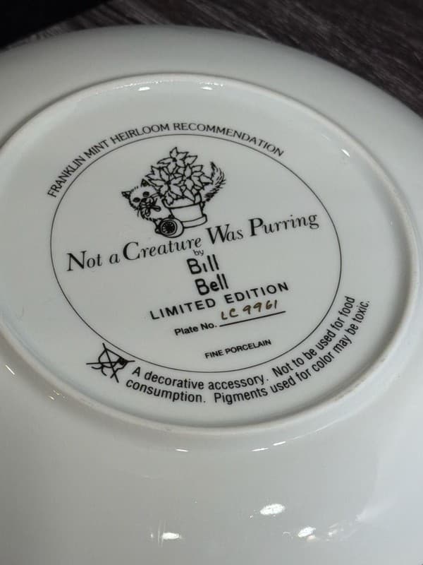 Set of 5 Franklin Mint Bill Bell Holiday Cats Collector Plates 8.25" Santa - Thumbnail 17
