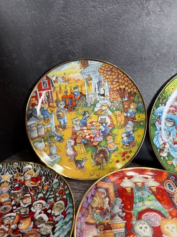 Set of 5 Franklin Mint Bill Bell Holiday Cats Collector Plates 8.25" Santa - Thumbnail 6