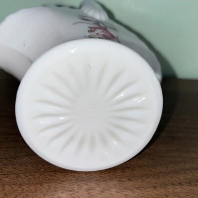 Vintage Westmoreland Milk Glass Basket Hand Painted Ribbon Flowers Small 7” Pi - Thumbnail 11
